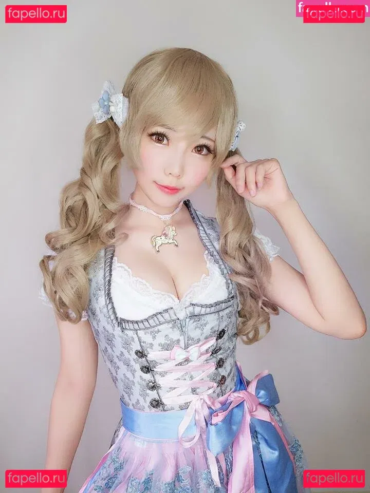 eeelyeee Onlyfans Photo Gallery 