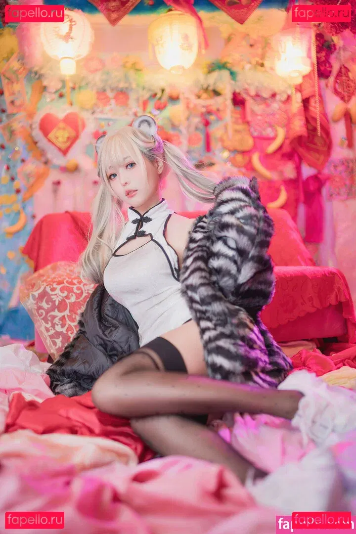 eeelyeee Onlyfans Photo Gallery 