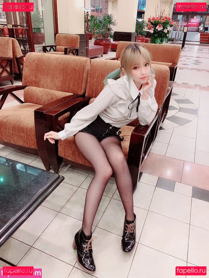 eeelyeee Onlyfans Photo Gallery 