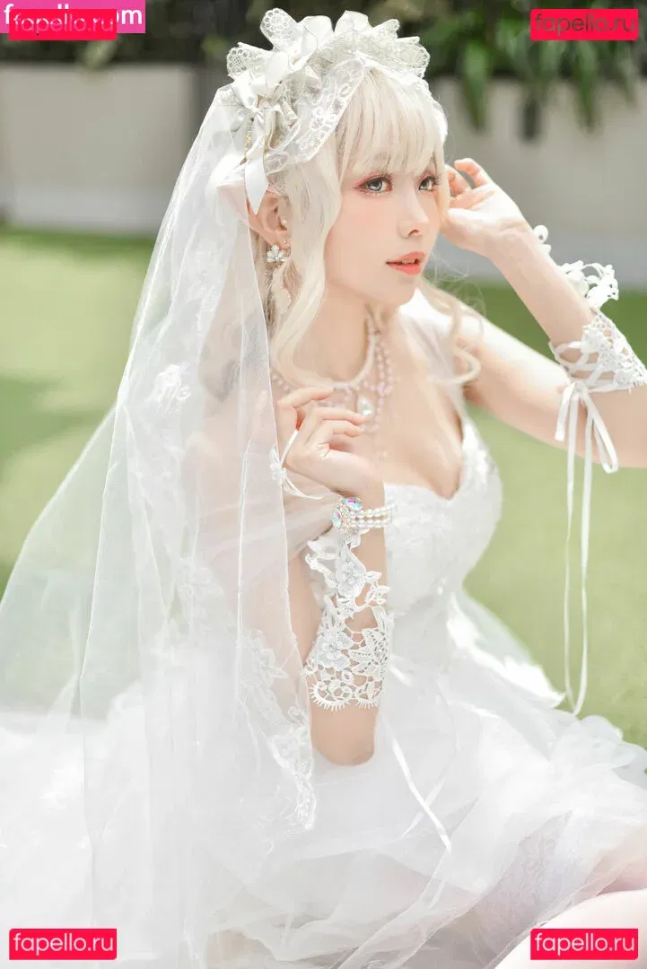 eeelyeee Onlyfans Photo Gallery 