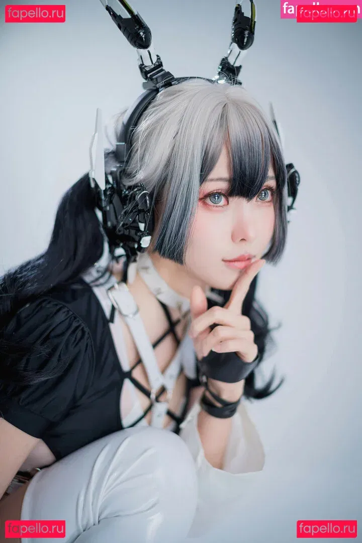 eeelyeee Onlyfans Photo Gallery 