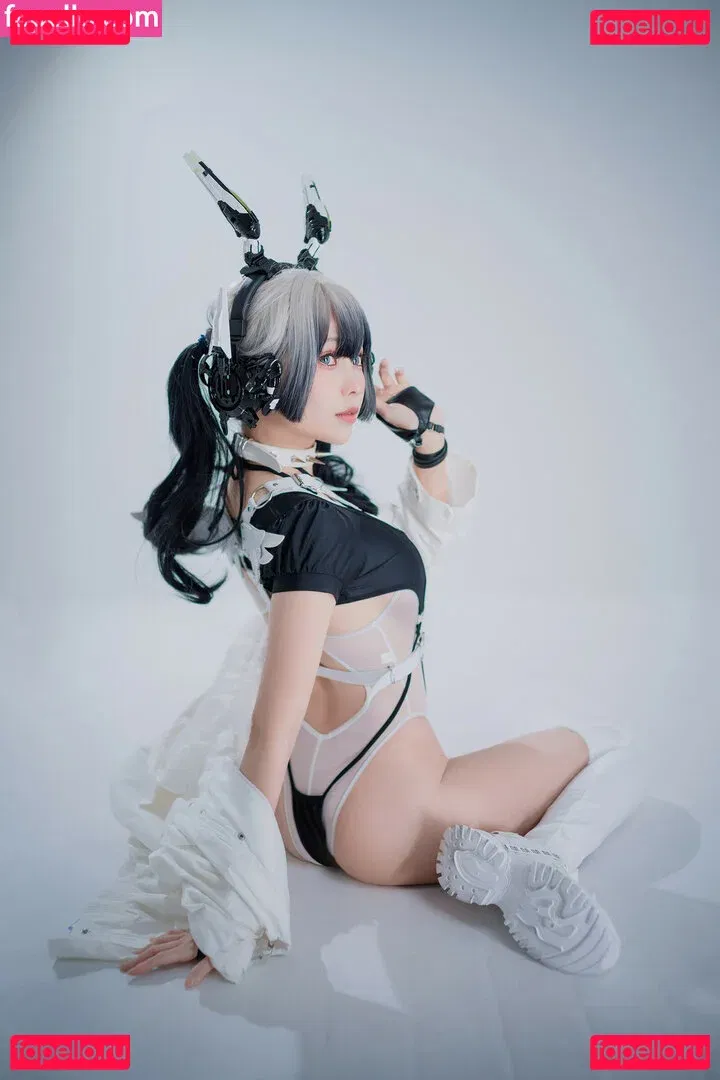 eeelyeee Onlyfans Photo Gallery 