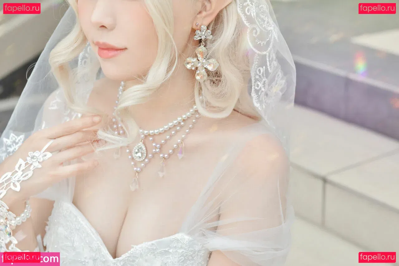 eeelyeee Onlyfans Photo Gallery 