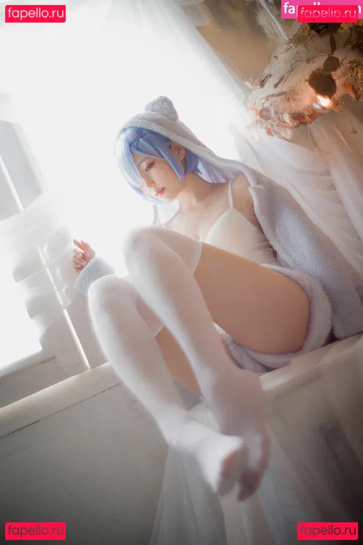 eeelyeee Onlyfans Photo Gallery 