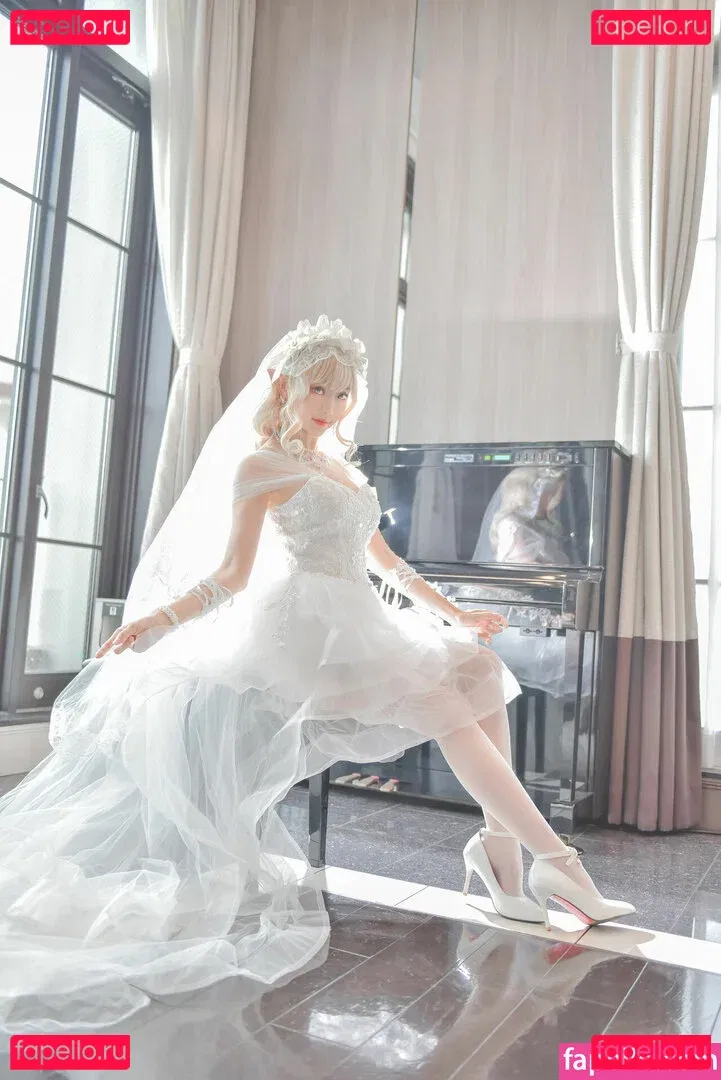 eeelyeee Onlyfans Photo Gallery 