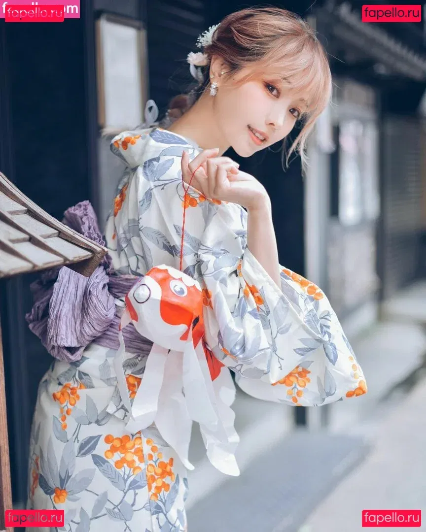 eeelyeee Onlyfans Photo Gallery 