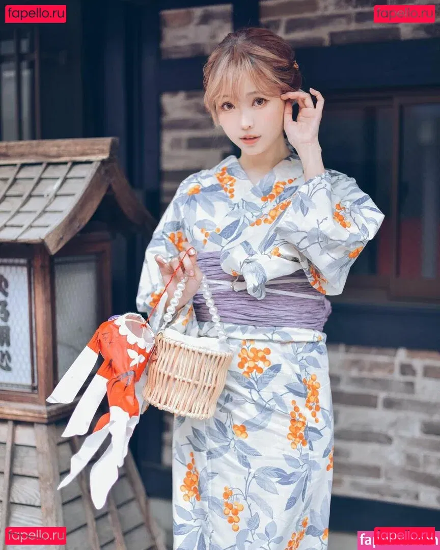 eeelyeee Onlyfans Photo Gallery 