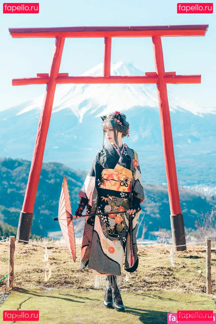 eeelyeee Onlyfans Photo Gallery 