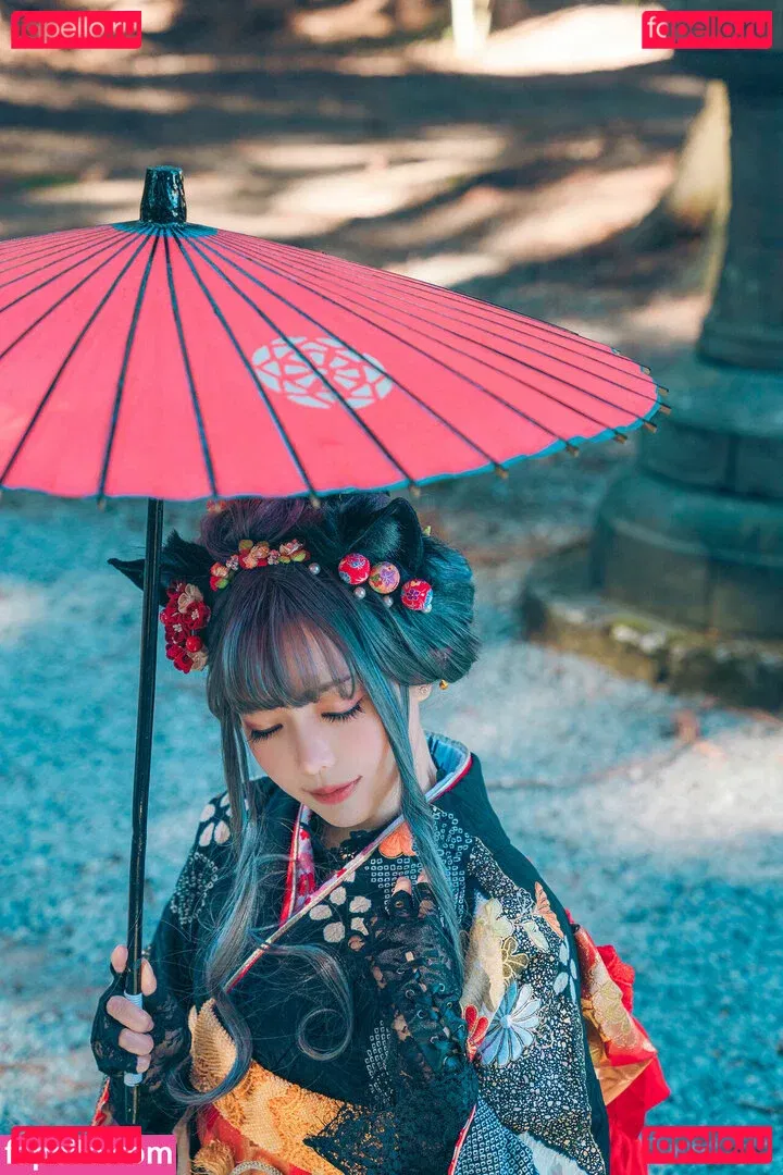 eeelyeee Onlyfans Photo Gallery 