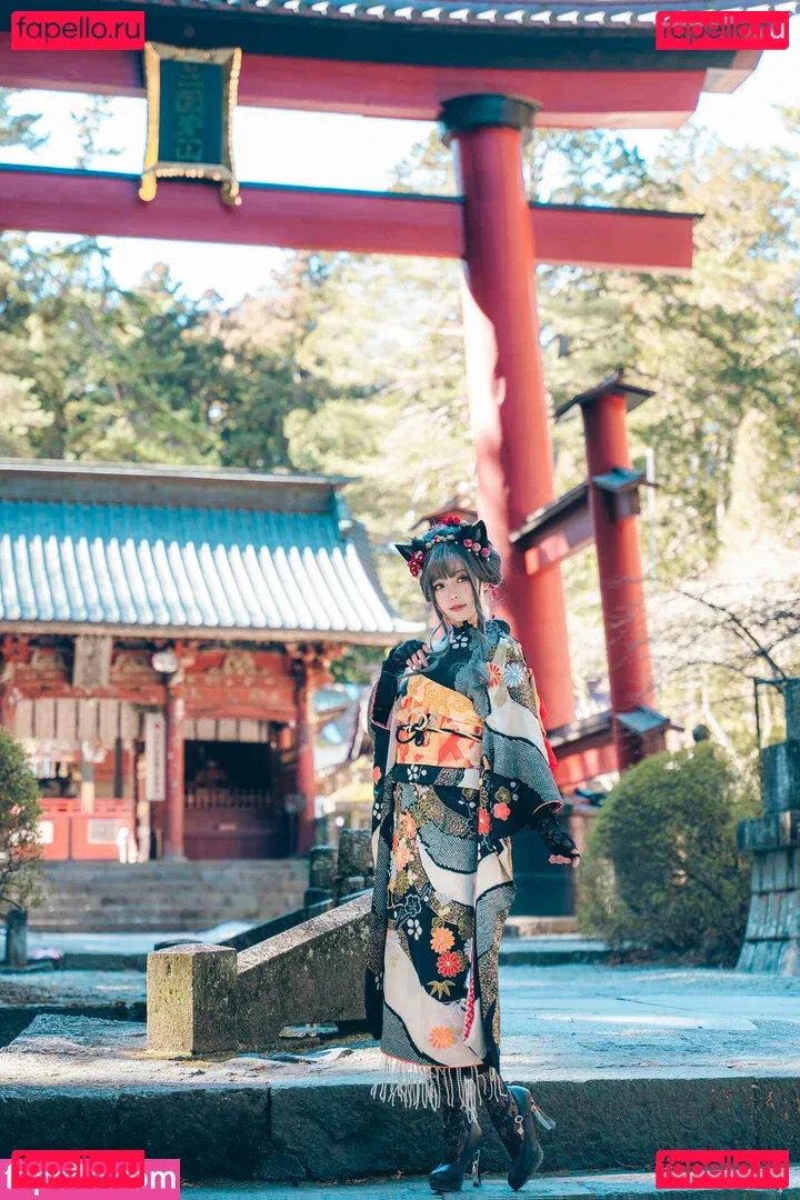 eeelyeee Onlyfans Photo Gallery 