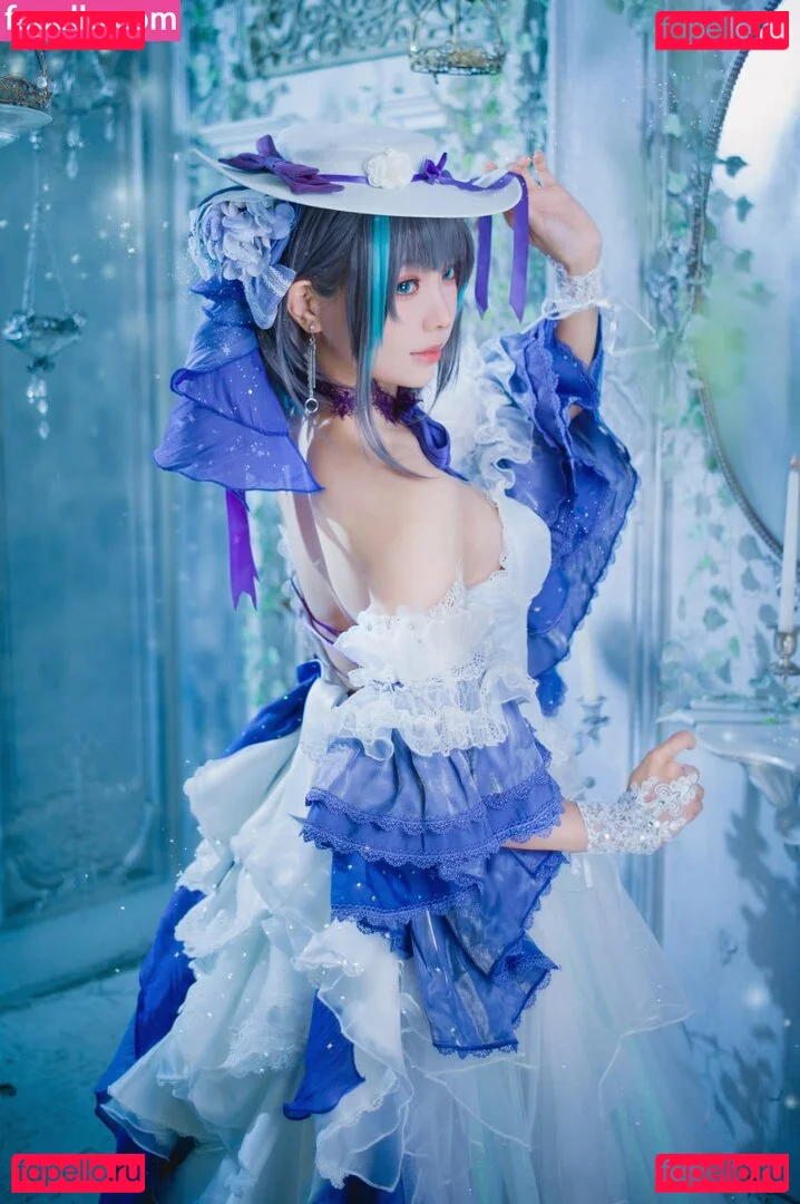 eeelyeee Onlyfans Photo Gallery 