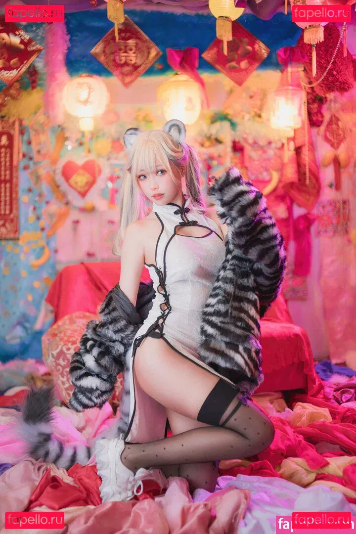 eeelyeee Onlyfans Photo Gallery 