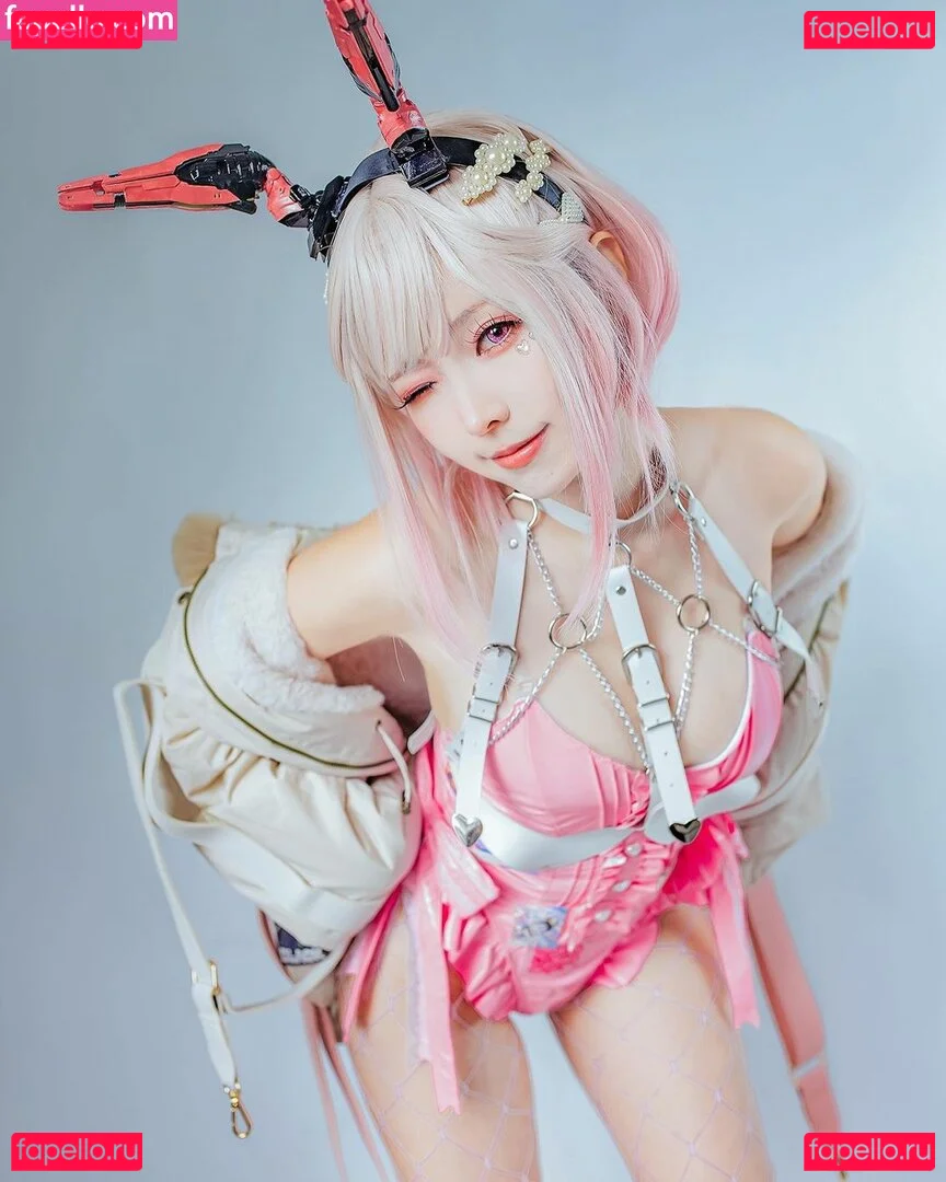 eeelyeee Onlyfans Photo Gallery 