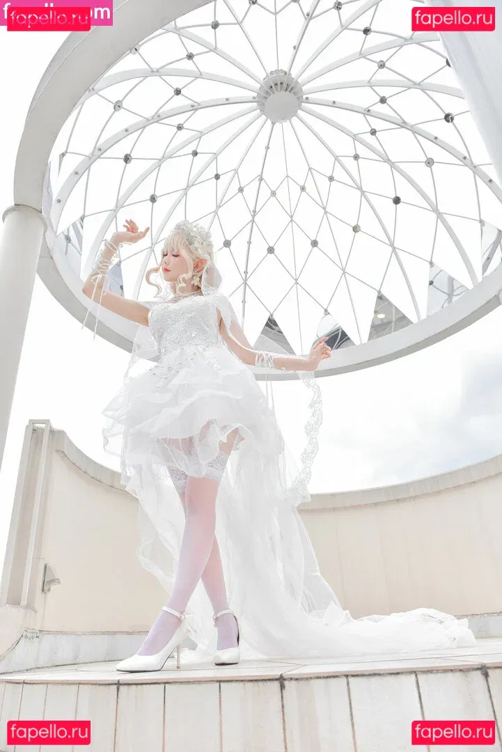 eeelyeee Onlyfans Photo Gallery 