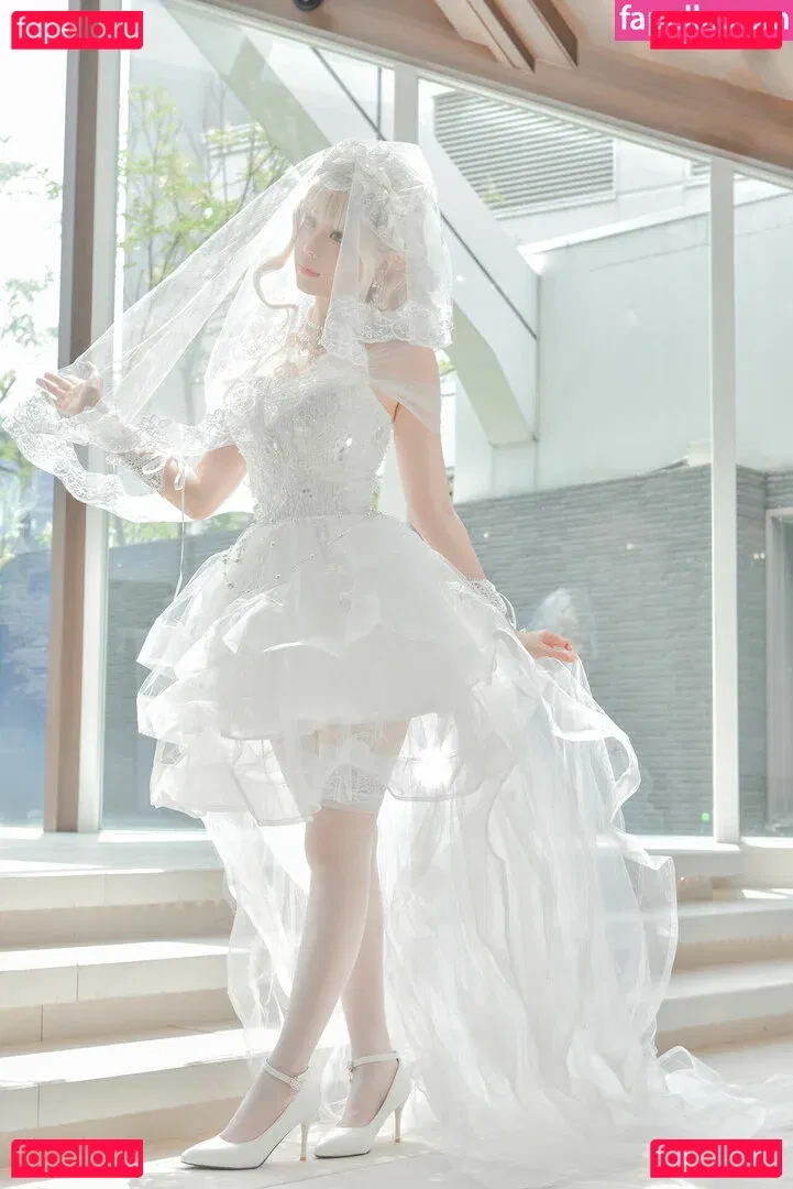 eeelyeee Onlyfans Photo Gallery 