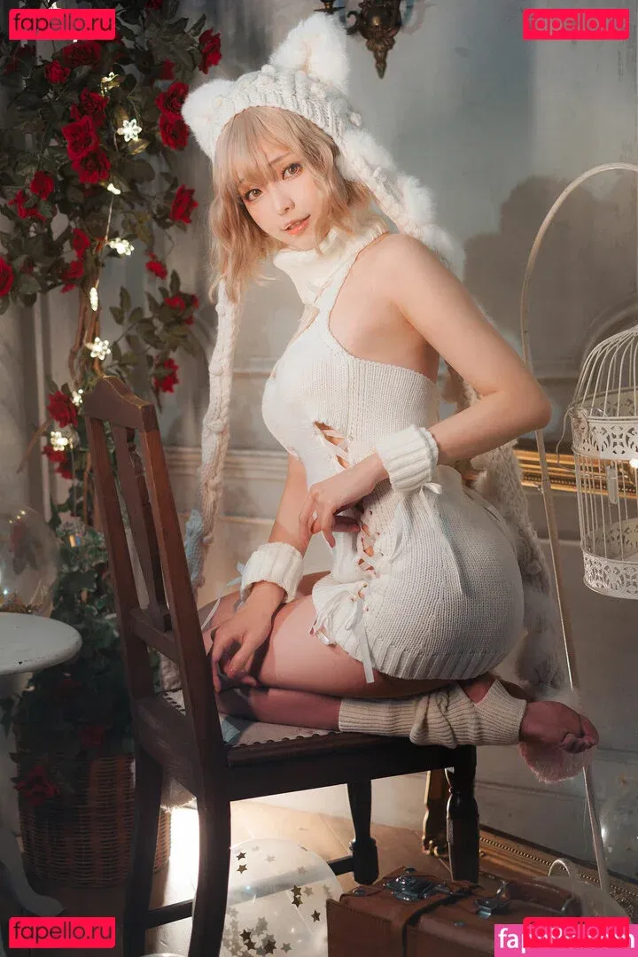 eeelyeee Onlyfans Photo Gallery 