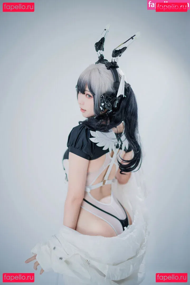 eeelyeee Onlyfans Photo Gallery 