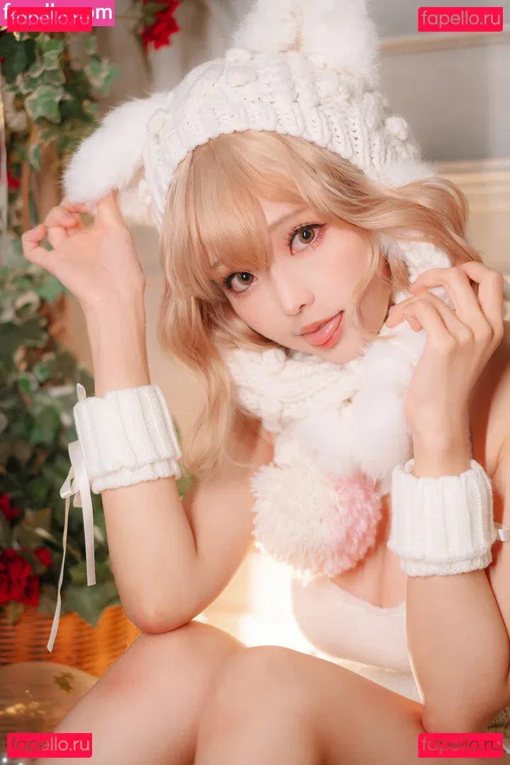 eeelyeee Onlyfans Photo Gallery 