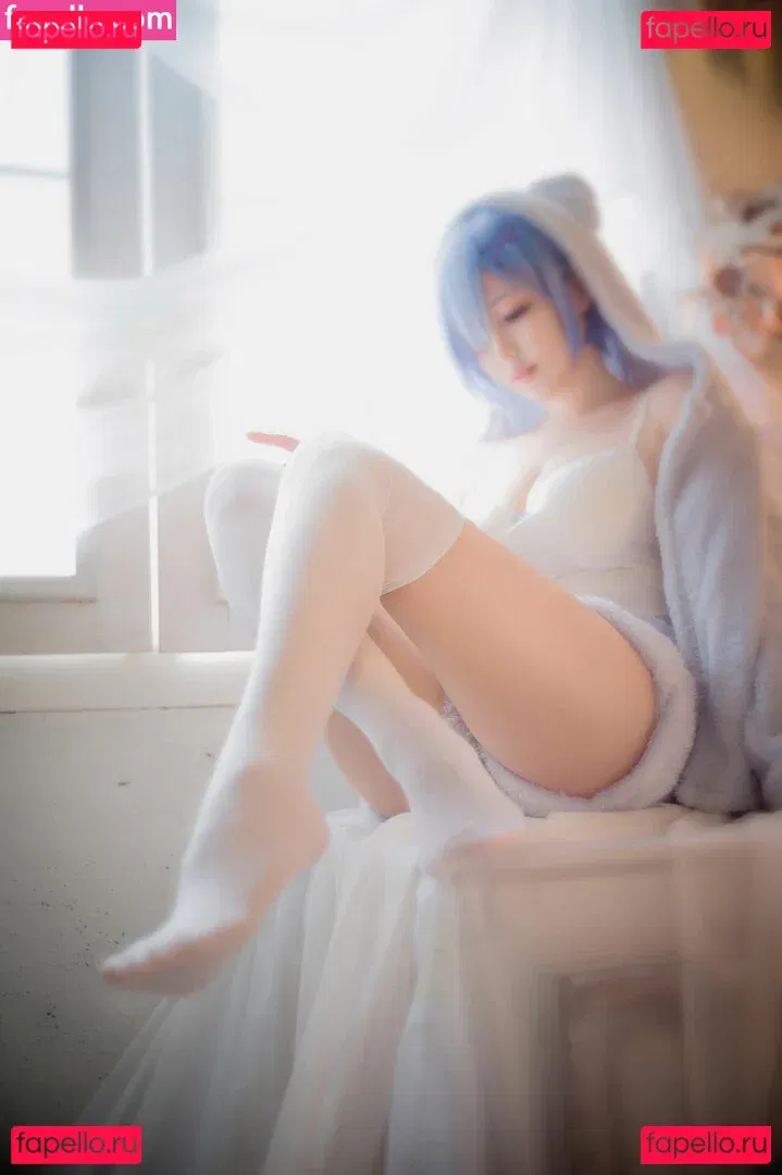 eeelyeee Onlyfans Photo Gallery 