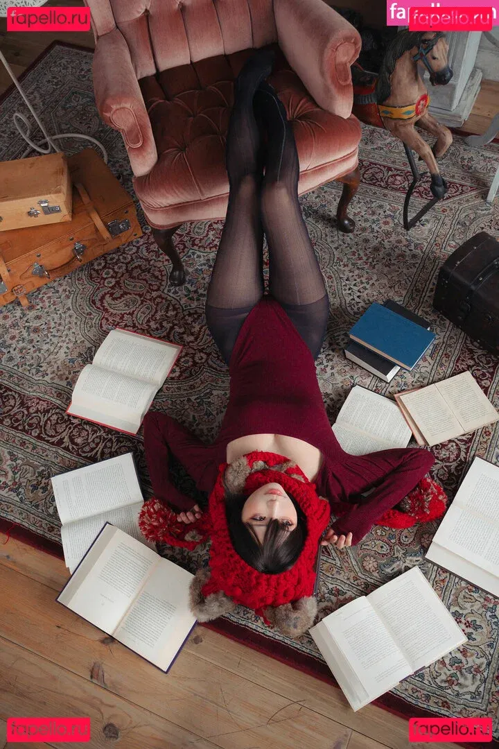 eeelyeee Onlyfans Photo Gallery 