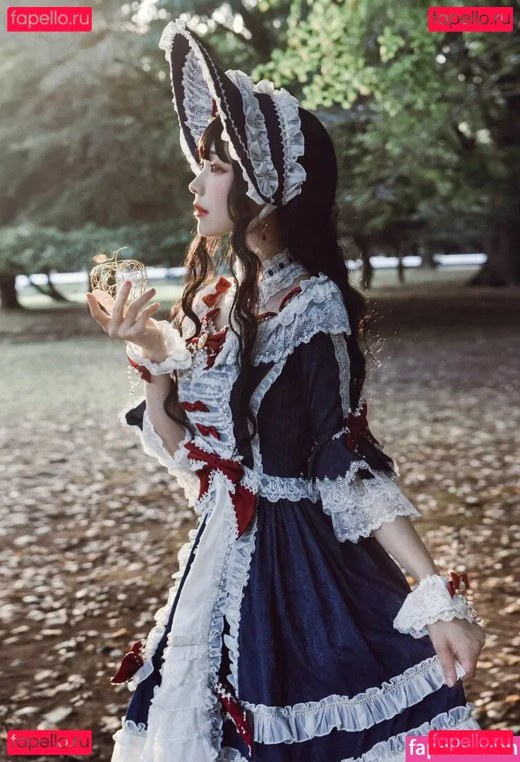 eeelyeee Onlyfans Photo Gallery 