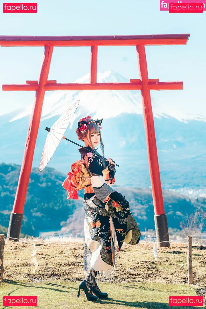 eeelyeee Onlyfans Photo Gallery 