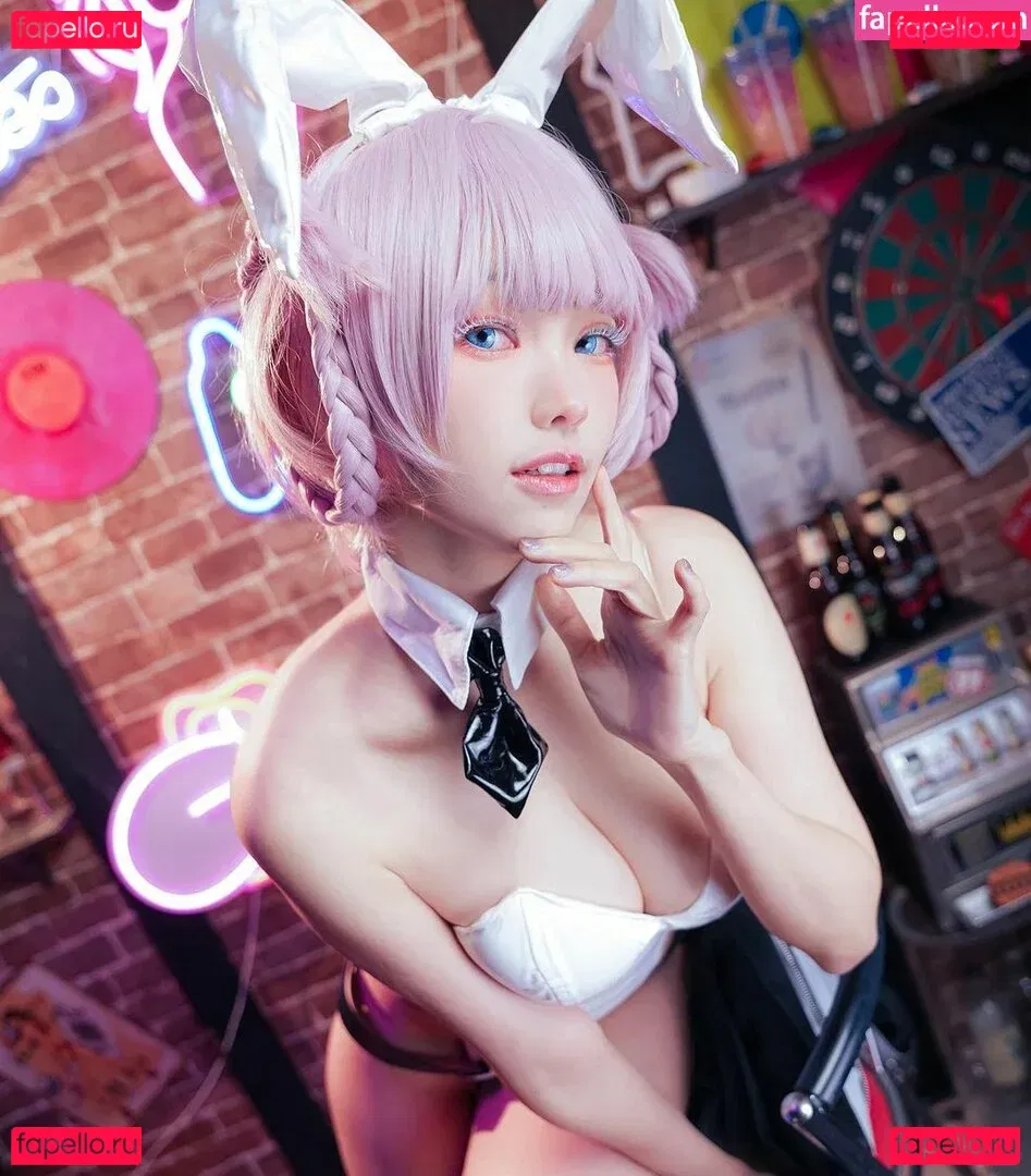 eeelyeee Onlyfans Photo Gallery 