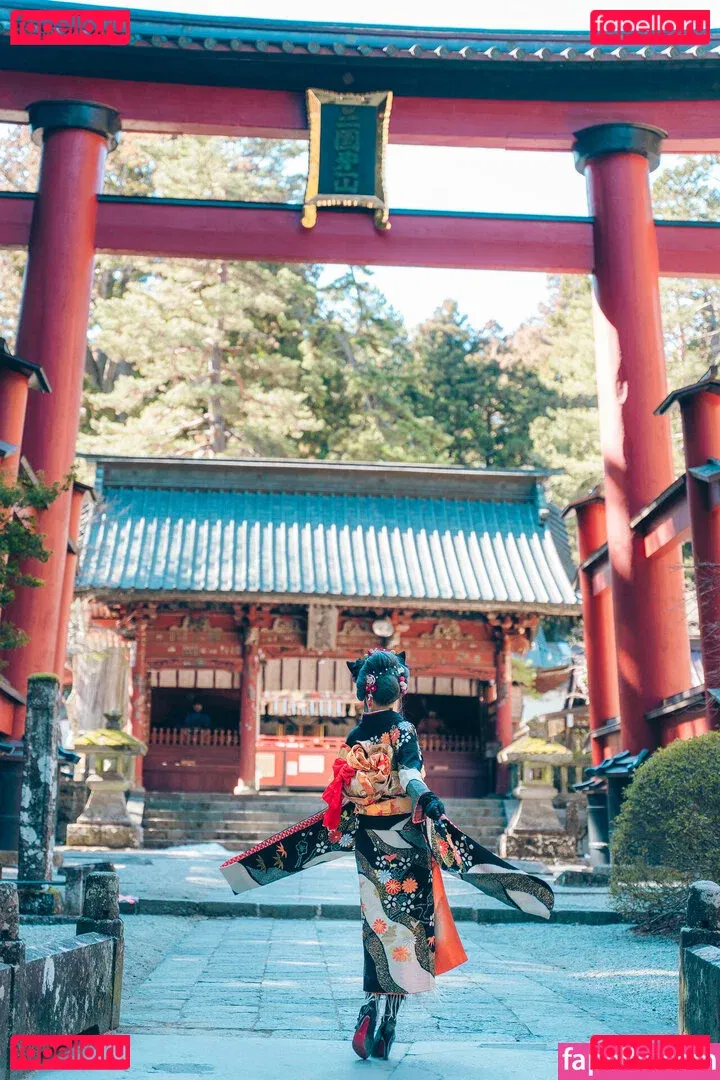 eeelyeee Onlyfans Photo Gallery 