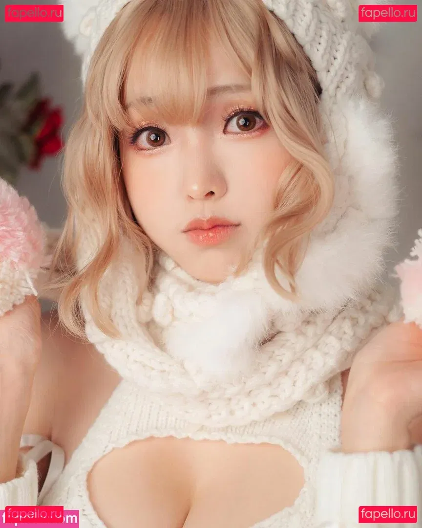 eeelyeee Onlyfans Photo Gallery 