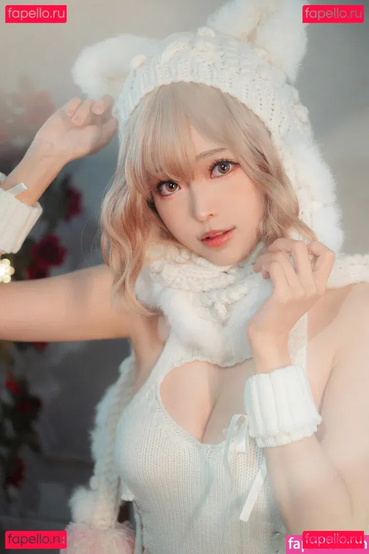 eeelyeee Onlyfans Photo Gallery 