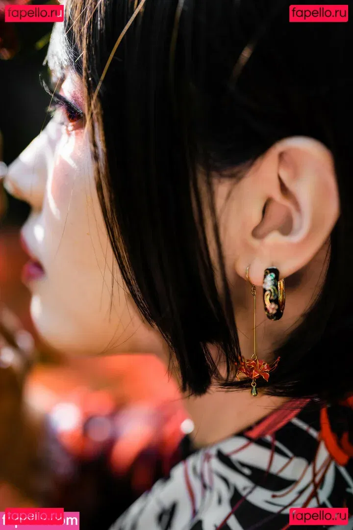 eeelyeee Onlyfans Photo Gallery 