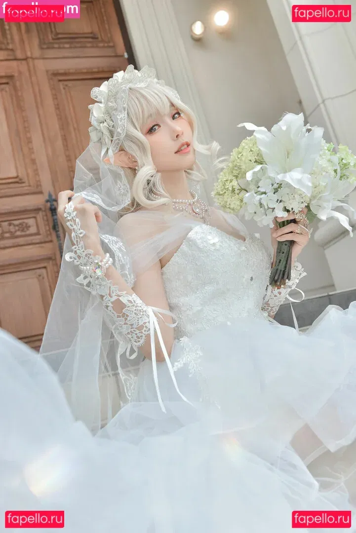 eeelyeee Onlyfans Photo Gallery 