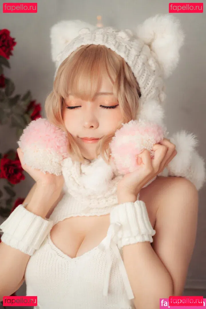 eeelyeee Onlyfans Photo Gallery 