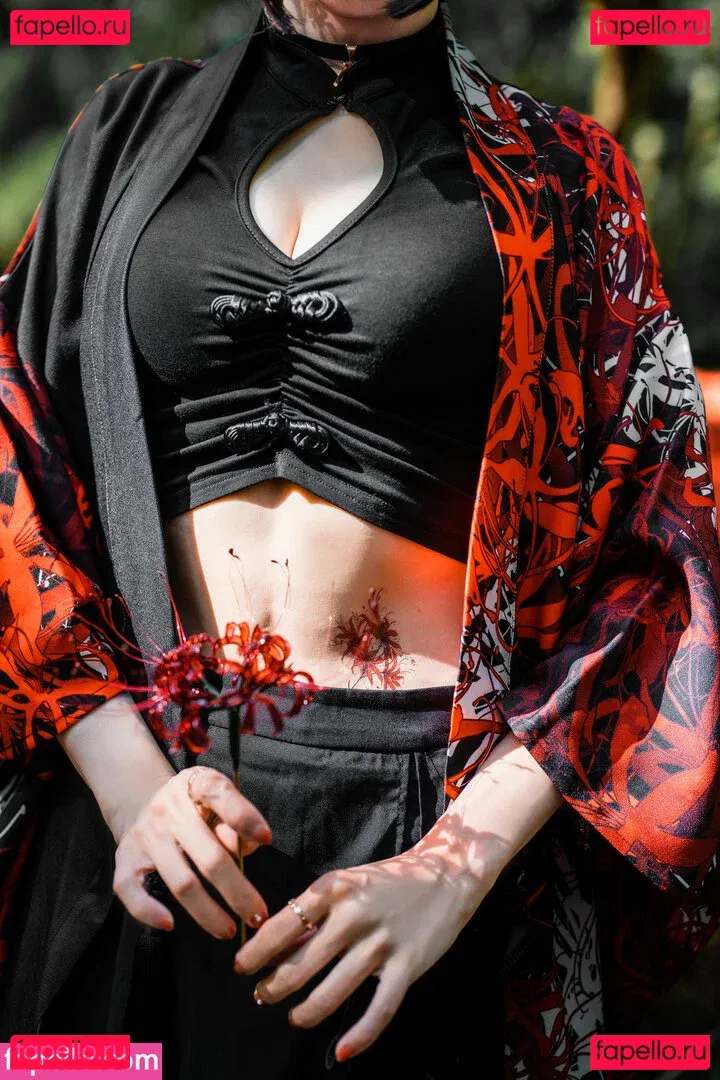 eeelyeee Onlyfans Photo Gallery 