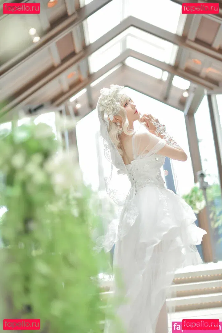 eeelyeee Onlyfans Photo Gallery 