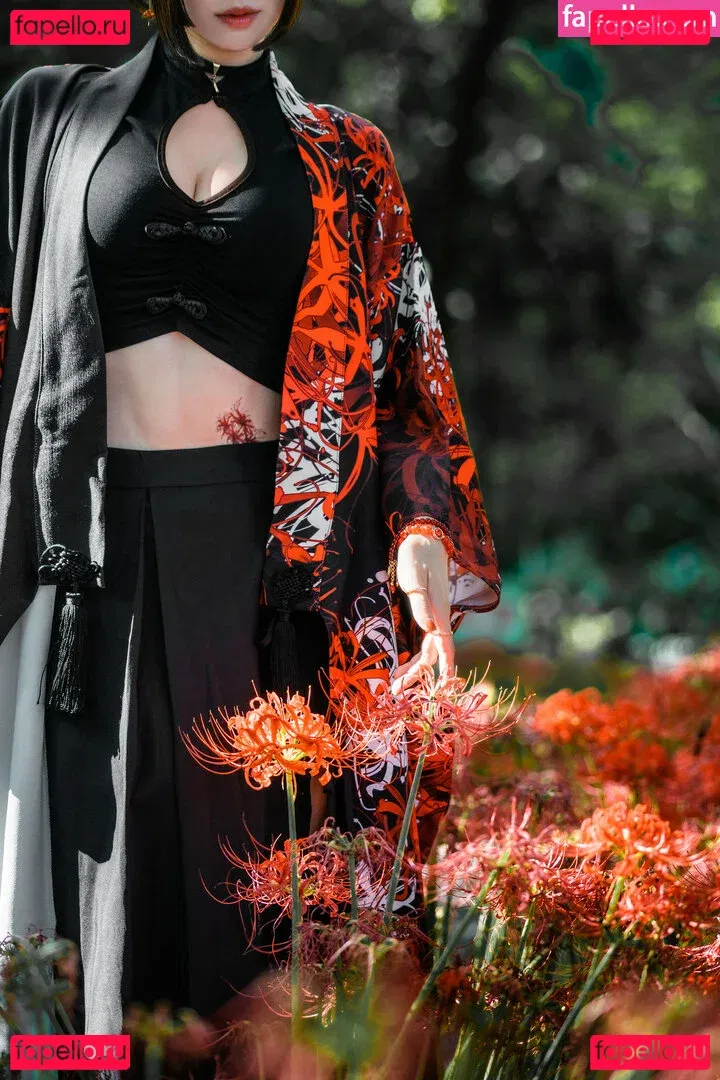 eeelyeee Onlyfans Photo Gallery 