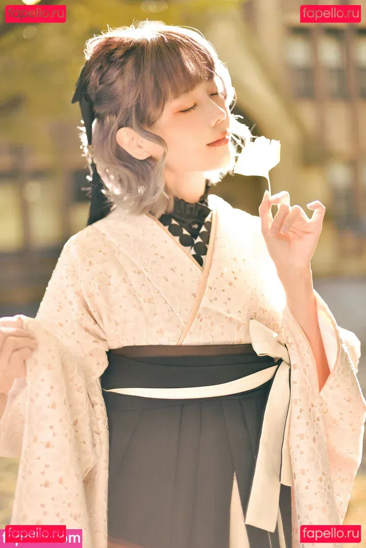 eeelyeee Onlyfans Photo Gallery 