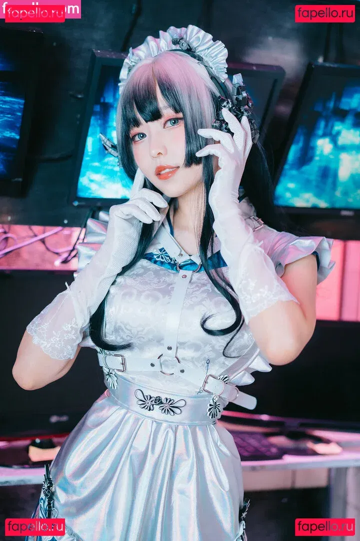 eeelyeee Onlyfans Photo Gallery 