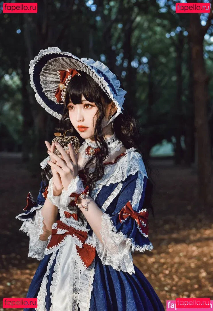 eeelyeee Onlyfans Photo Gallery 