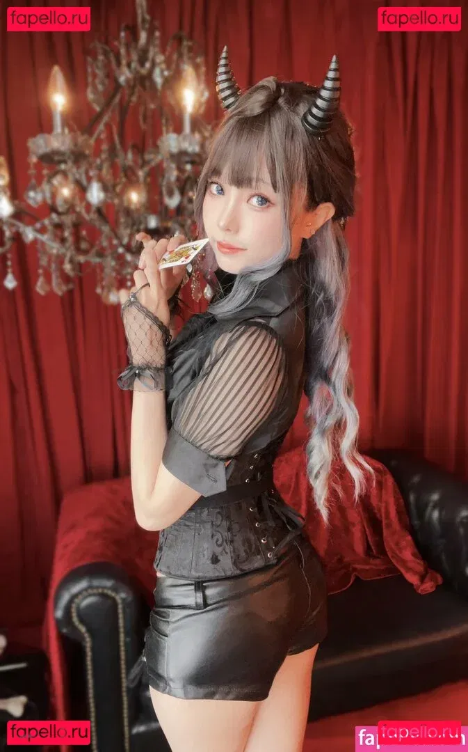 eeelyeee Onlyfans Photo Gallery 