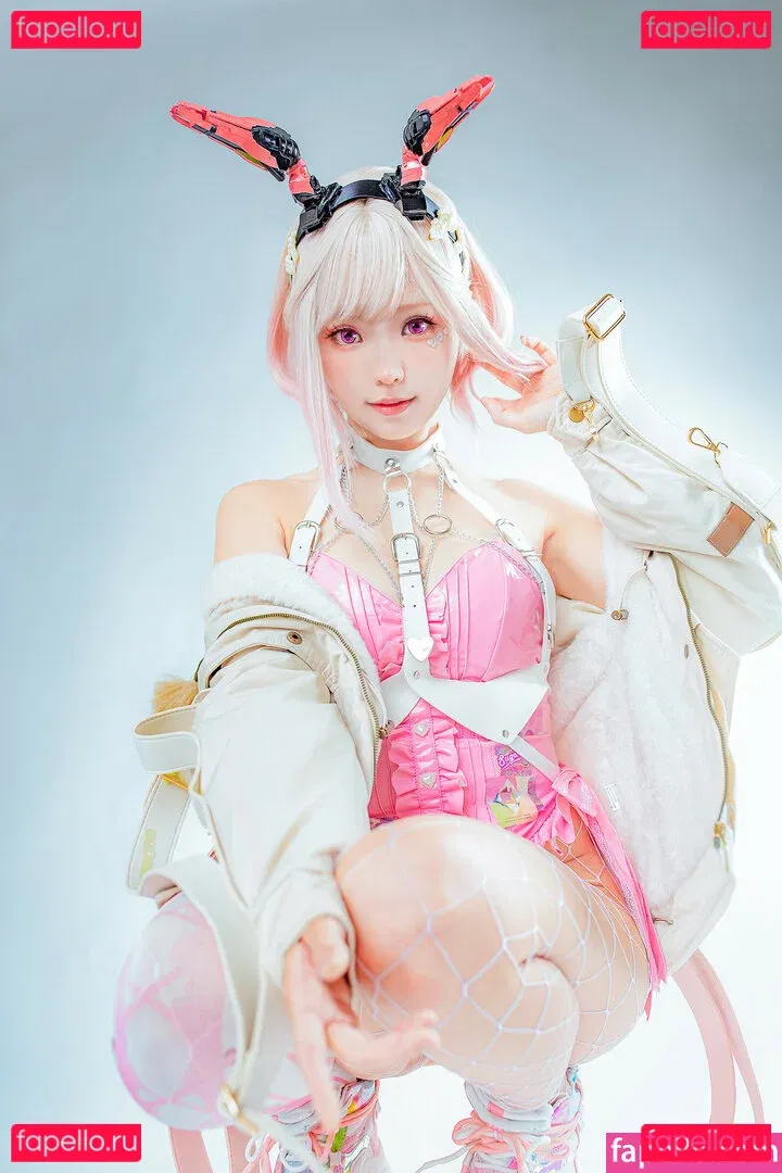 eeelyeee Onlyfans Photo Gallery 