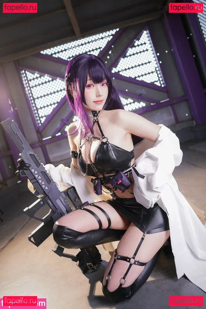 eeelyeee Onlyfans Photo Gallery 