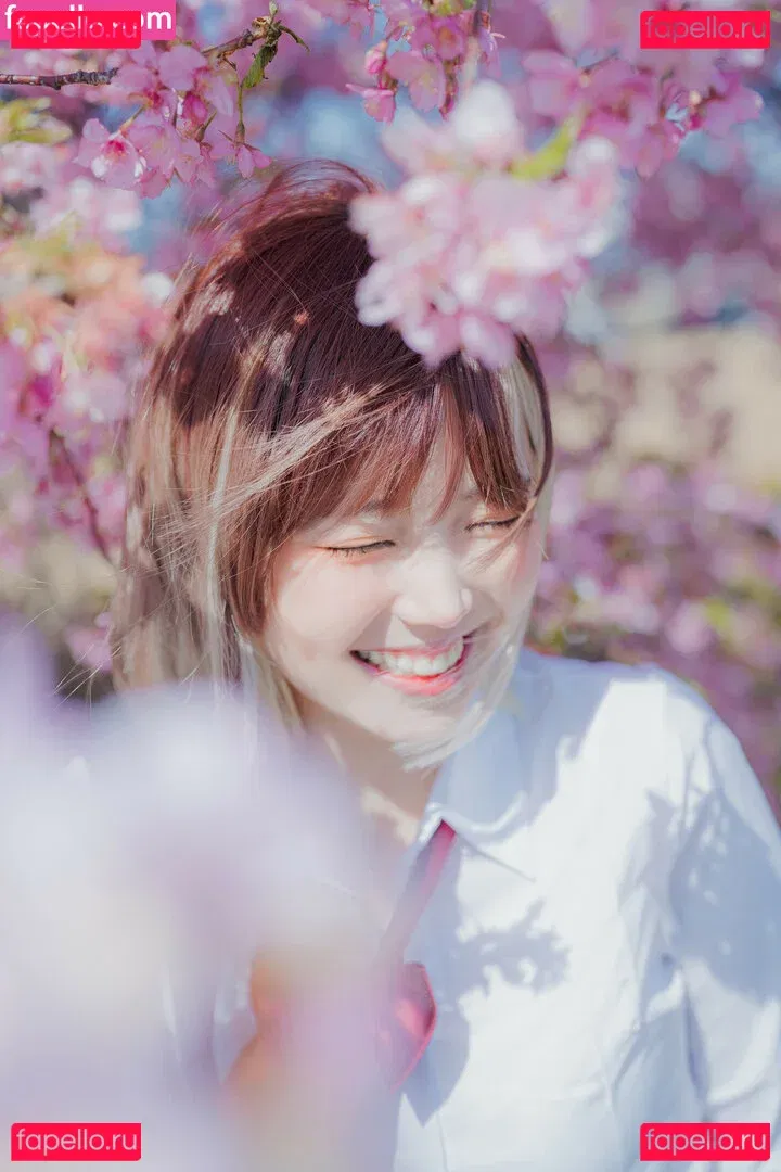 eeelyeee Onlyfans Photo Gallery 