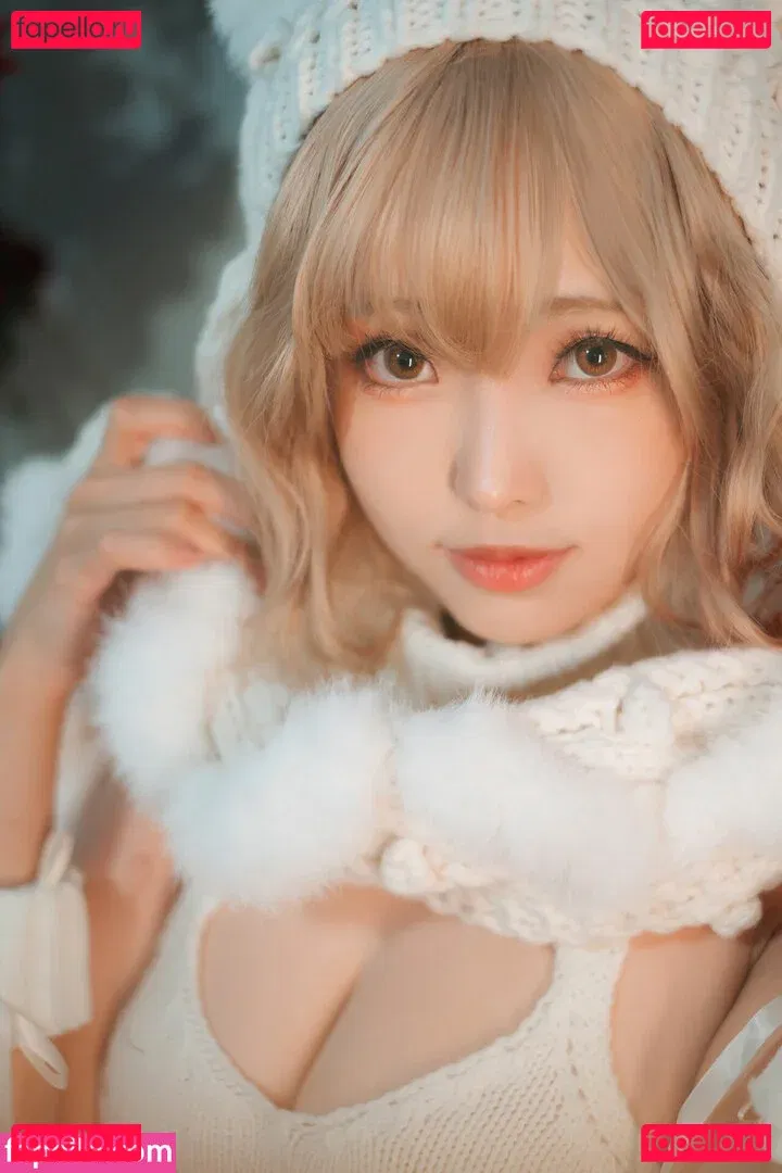 eeelyeee Onlyfans Photo Gallery 