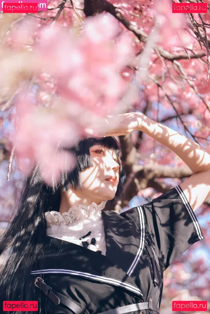 eeelyeee Onlyfans Photo Gallery 