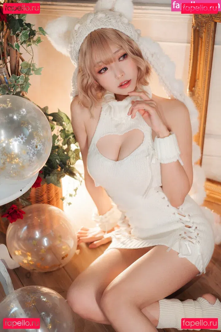 eeelyeee Onlyfans Photo Gallery 