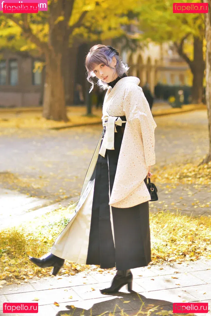 eeelyeee Onlyfans Photo Gallery 