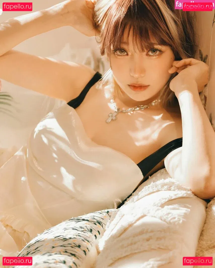 eeelyeee Onlyfans Photo Gallery 