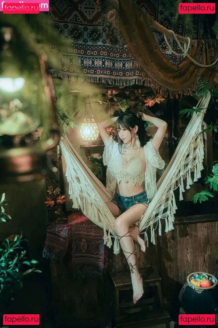 eeelyeee Onlyfans Photo Gallery 