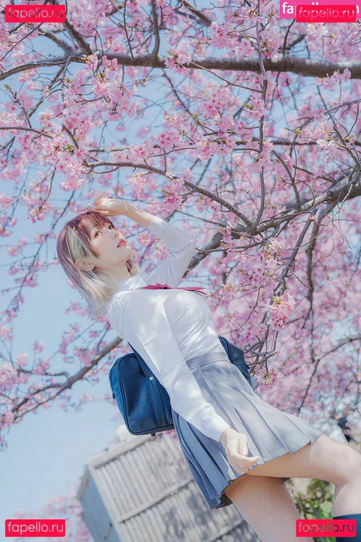 eeelyeee Onlyfans Photo Gallery 